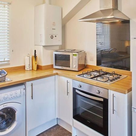 Captain'S Rest, 2 Bed Flat In The Heart Of Brixham Just 1 Min Walk From The Harbour Exterior photo