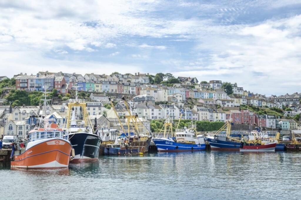 Captain'S Rest, 2 Bed Flat In The Heart Of Brixham Just 1 Min Walk From The Harbour Exterior photo